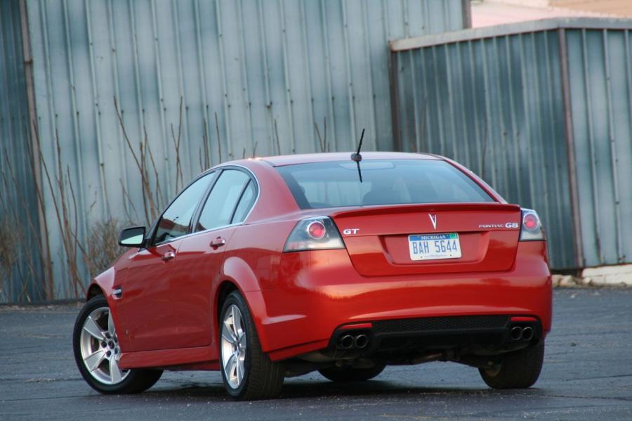  Pontiac G8 GT 2008 года  (фото 10 из 48)